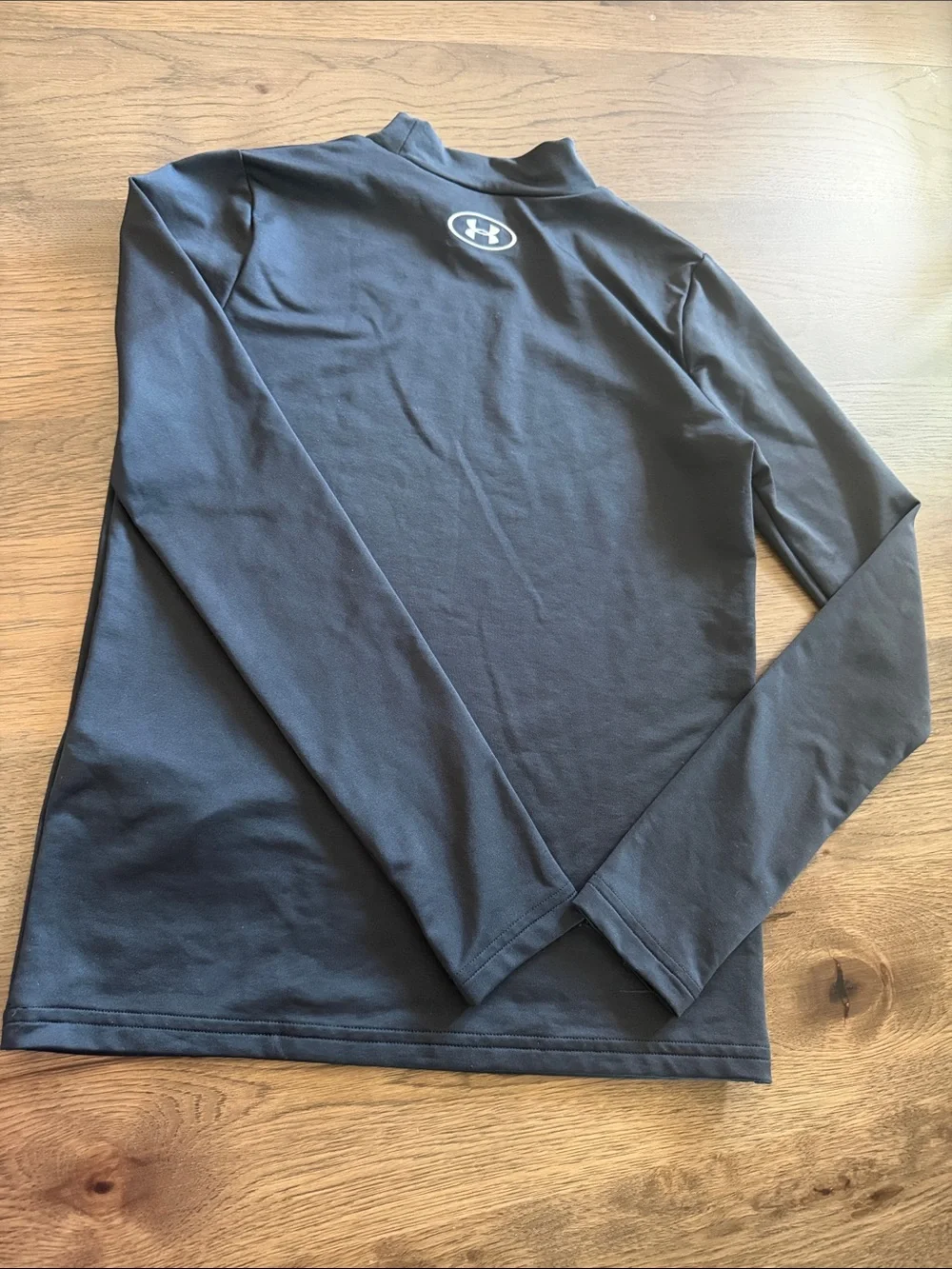 Under Armour Youth Large Black Cold Gear Long Sleeve Fitted Shirt